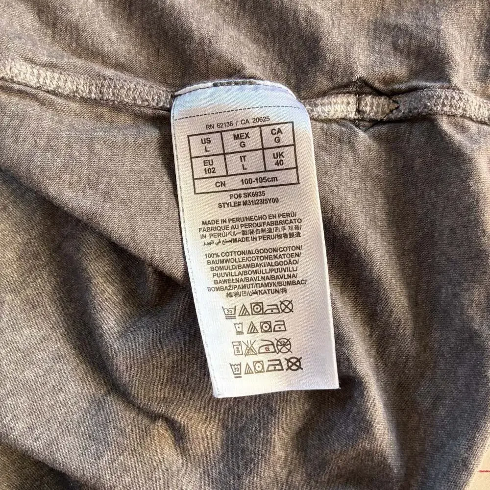 Guess The Washed Tee 100% Pima Cotton V-Neck Shirt - Picture 6 of 6
